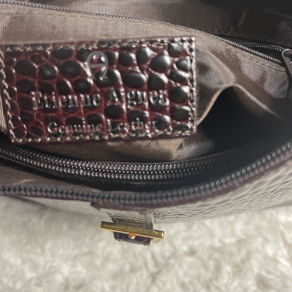Etienne Aigner leather burgundy reptile print shoulder bag gold tone hardwares - Picture 14 of 16